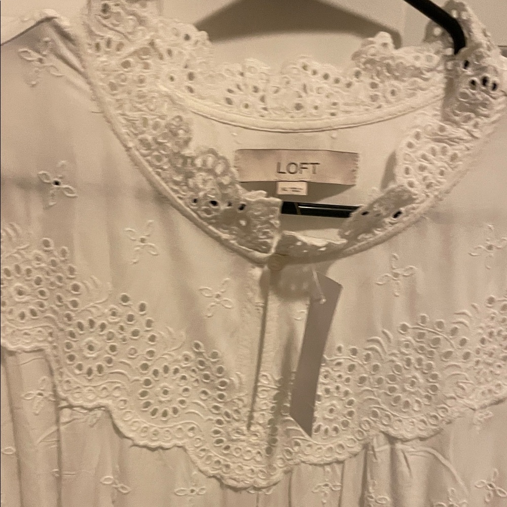 LOFT White Eyelet Ruffle top - Picture 2 of 6